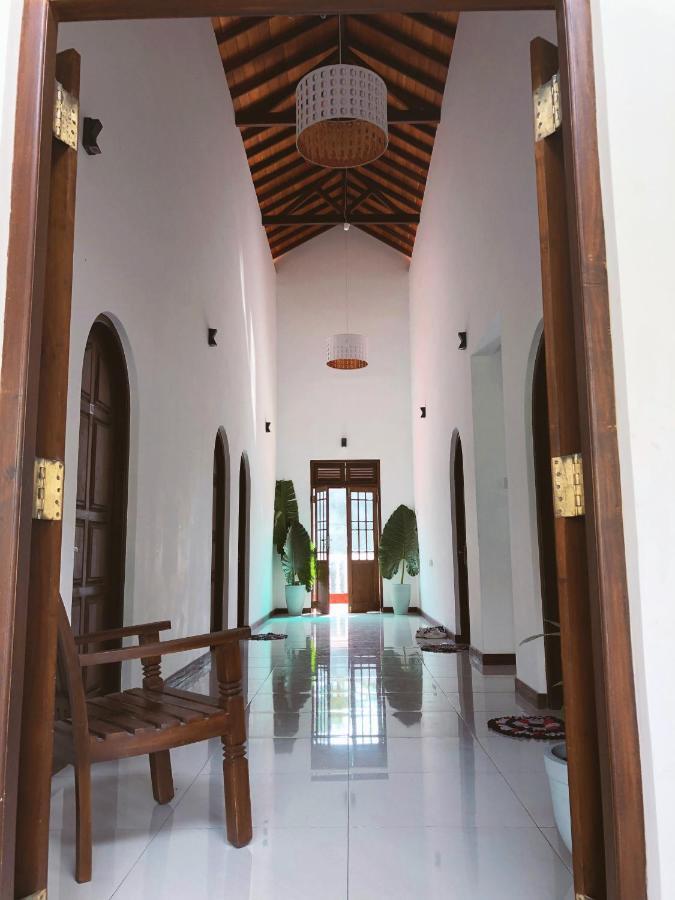 Sritaly Inn Mirissa Exterior foto